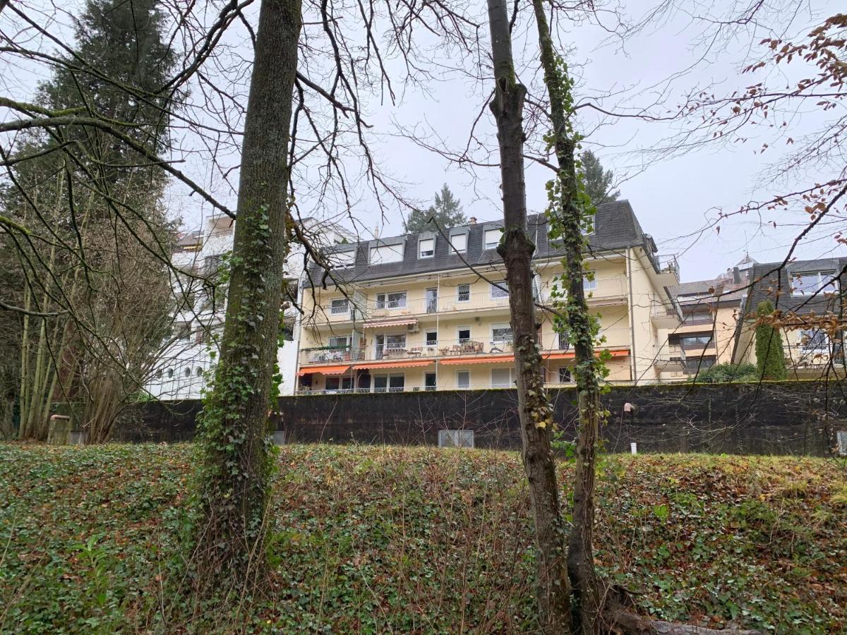 Moderne Ferienwohnung Nahe Swr Und Golfplatz Baden-Baden Extérieur photo